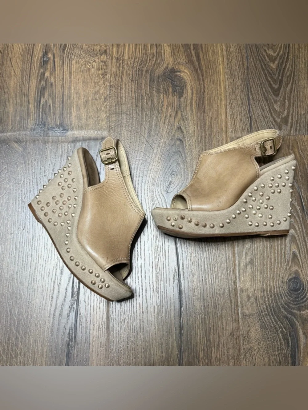 Paola Ferri Beige Studded Wedge Sandals - Women size 6 - Picture 2 of 7